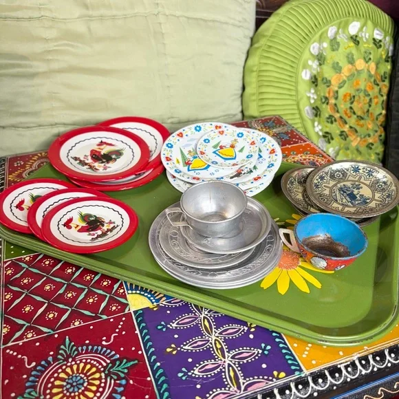 70s Metal Play Dishes - Picture 1 of 10